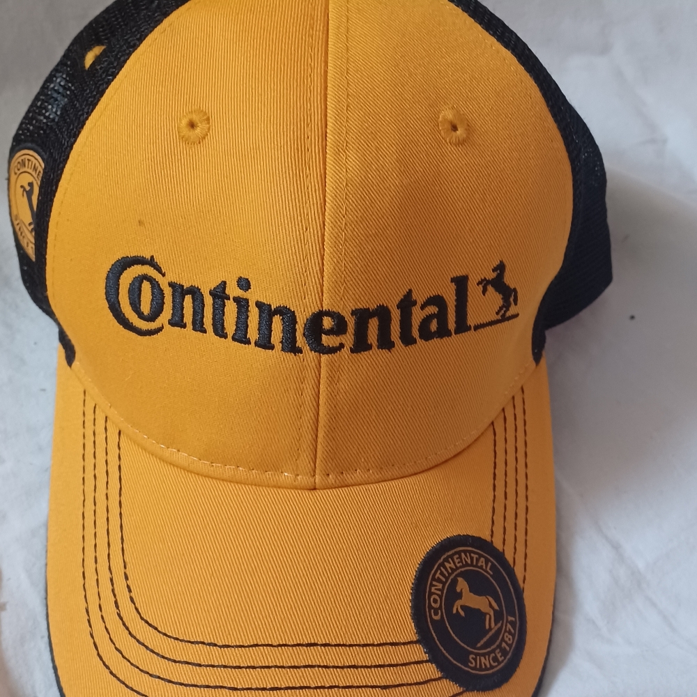 Continental truck style snap back cap